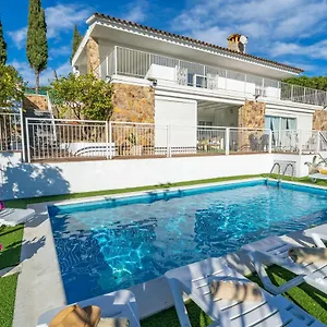 villa-palm-beach-lux.catalonia-hotels.com/